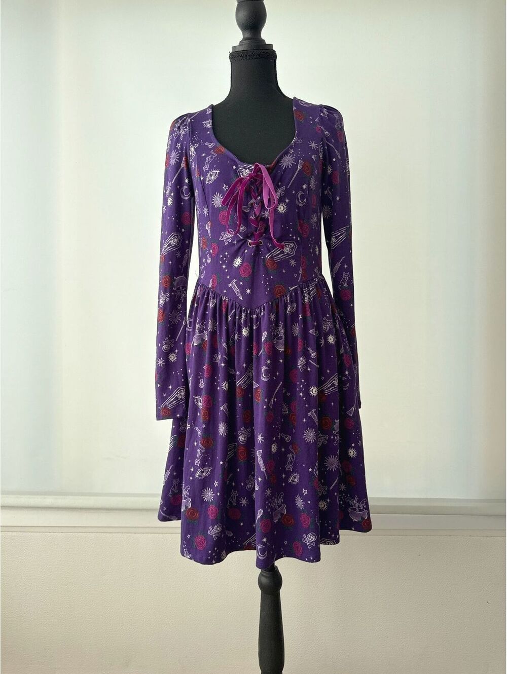 Disney Her Universe Hocus Pocus Dress Womens M Purple Celestial Lace Up Witch